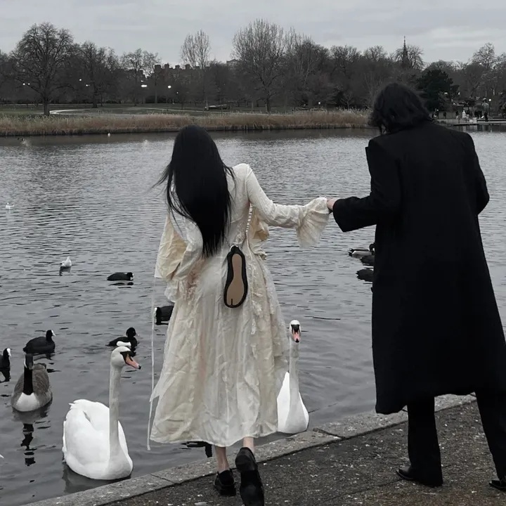 怎样让快手号封号呢，小红书举报帮忙违法吗知乎